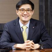 Dr. Jae Auh